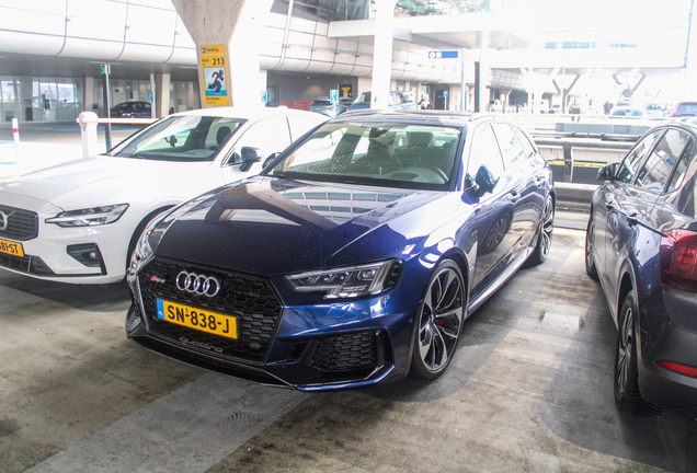 Audi RS4 Avant B9