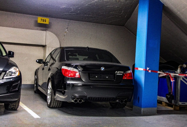 BMW M5 E60 2005