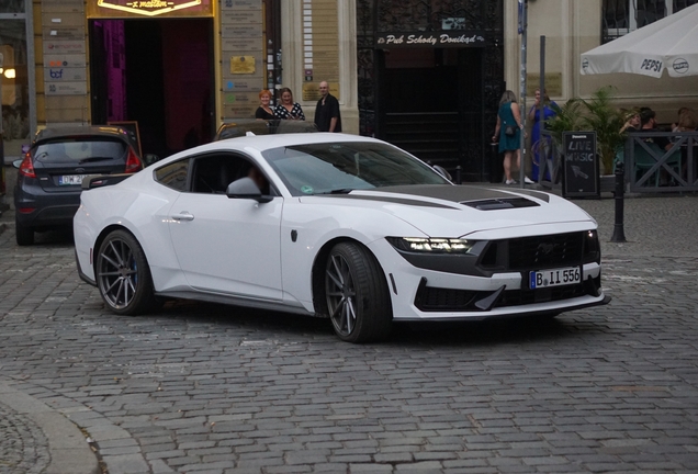 Ford Mustang Dark Horse 2024