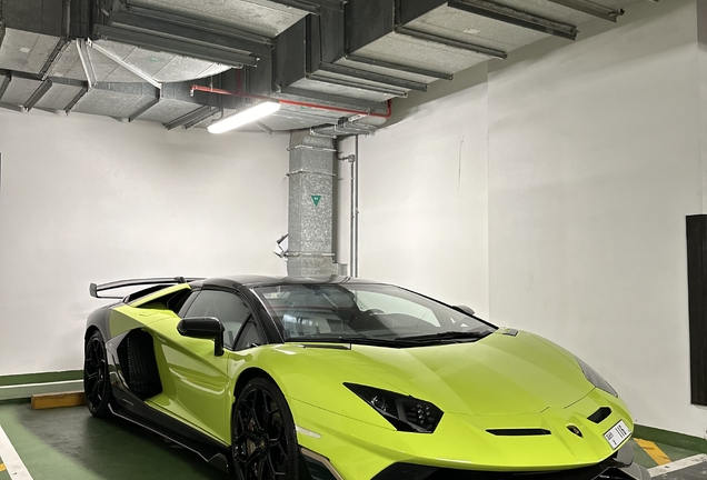Lamborghini Aventador LP770-4 SVJ Roadster
