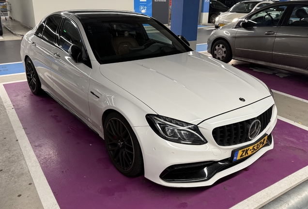 Mercedes-AMG C 63 S W205