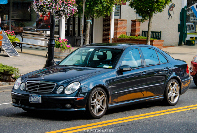 Mercedes-Benz E 55 AMG