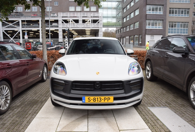 Porsche 95B Macan GTS MkIII