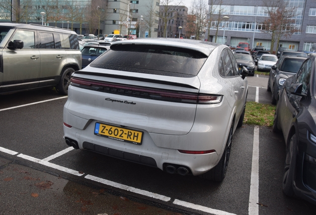 Porsche Cayenne Coupé Turbo E-Hybrid