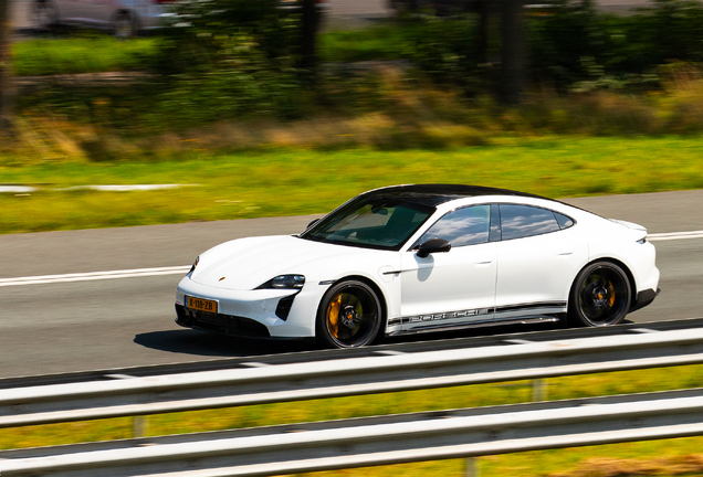 Porsche Taycan Turbo S