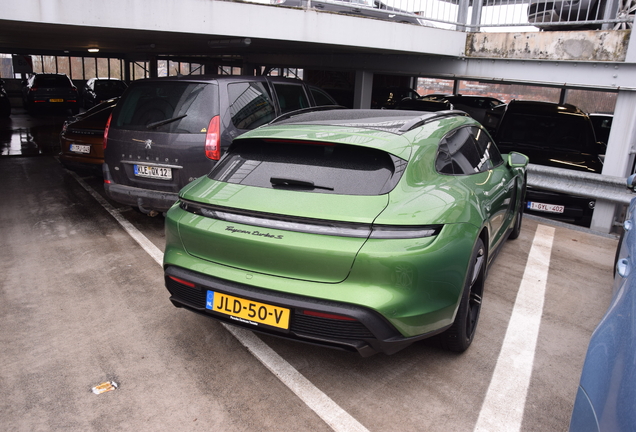 Porsche Taycan Turbo S Sport Turismo
