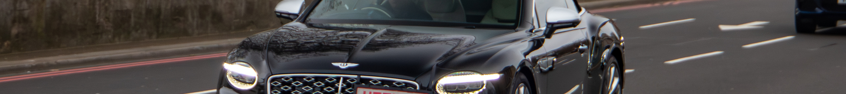 Bentley Continental GTC Mulliner 2025