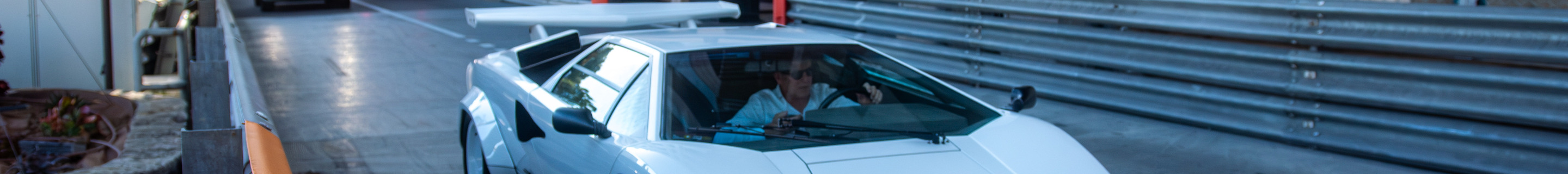 Lamborghini Countach LP400 S