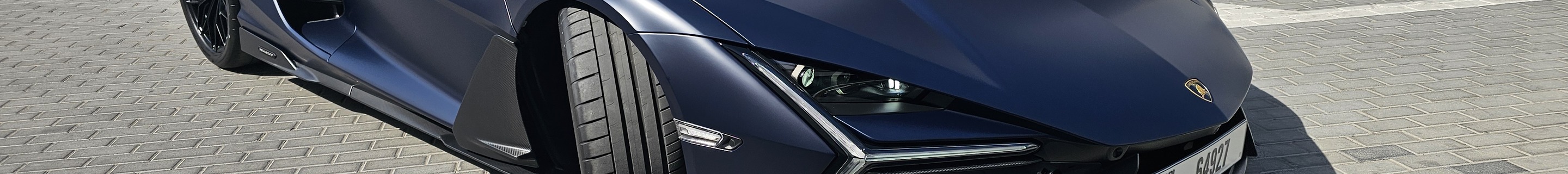 Lamborghini Revuelto