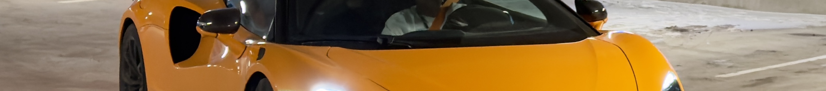 McLaren Artura Spider