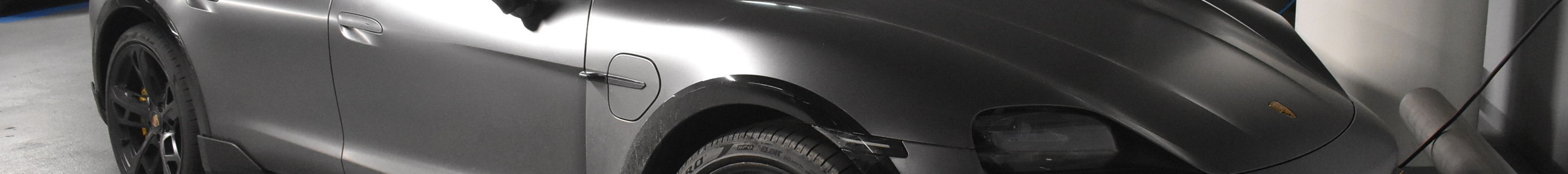 Porsche Taycan Turbo S Cross Turismo