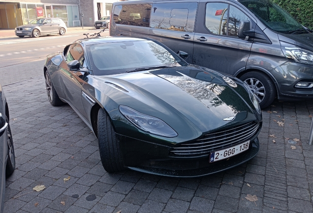 Aston Martin DB11 V8