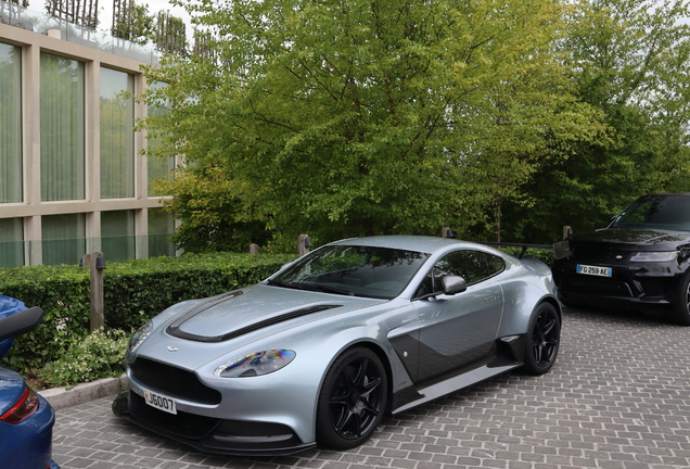 Aston Martin Vantage GT12