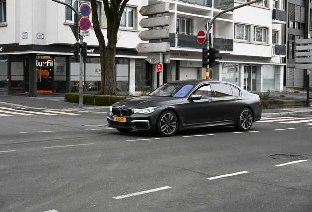 BMW M760Li xDrive