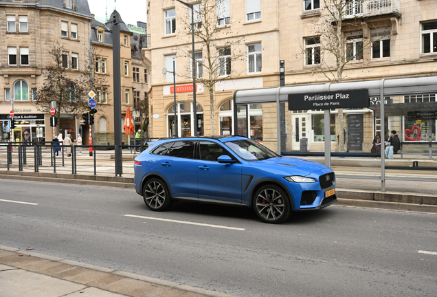 Jaguar F-PACE SVR