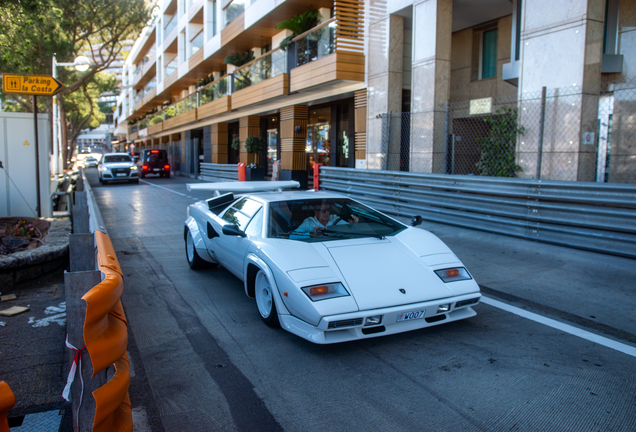 Lamborghini Countach LP400 S