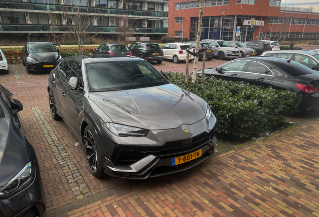 Lamborghini Urus Performante