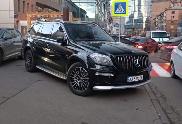Mercedes-Benz GL 63 AMG X166