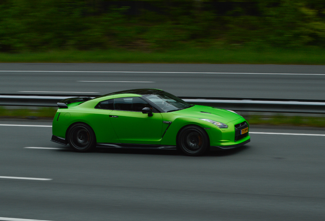 Nissan GT-R