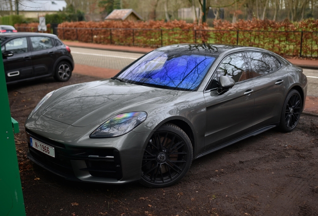 Porsche 972 Panamera Turbo E-Hybrid