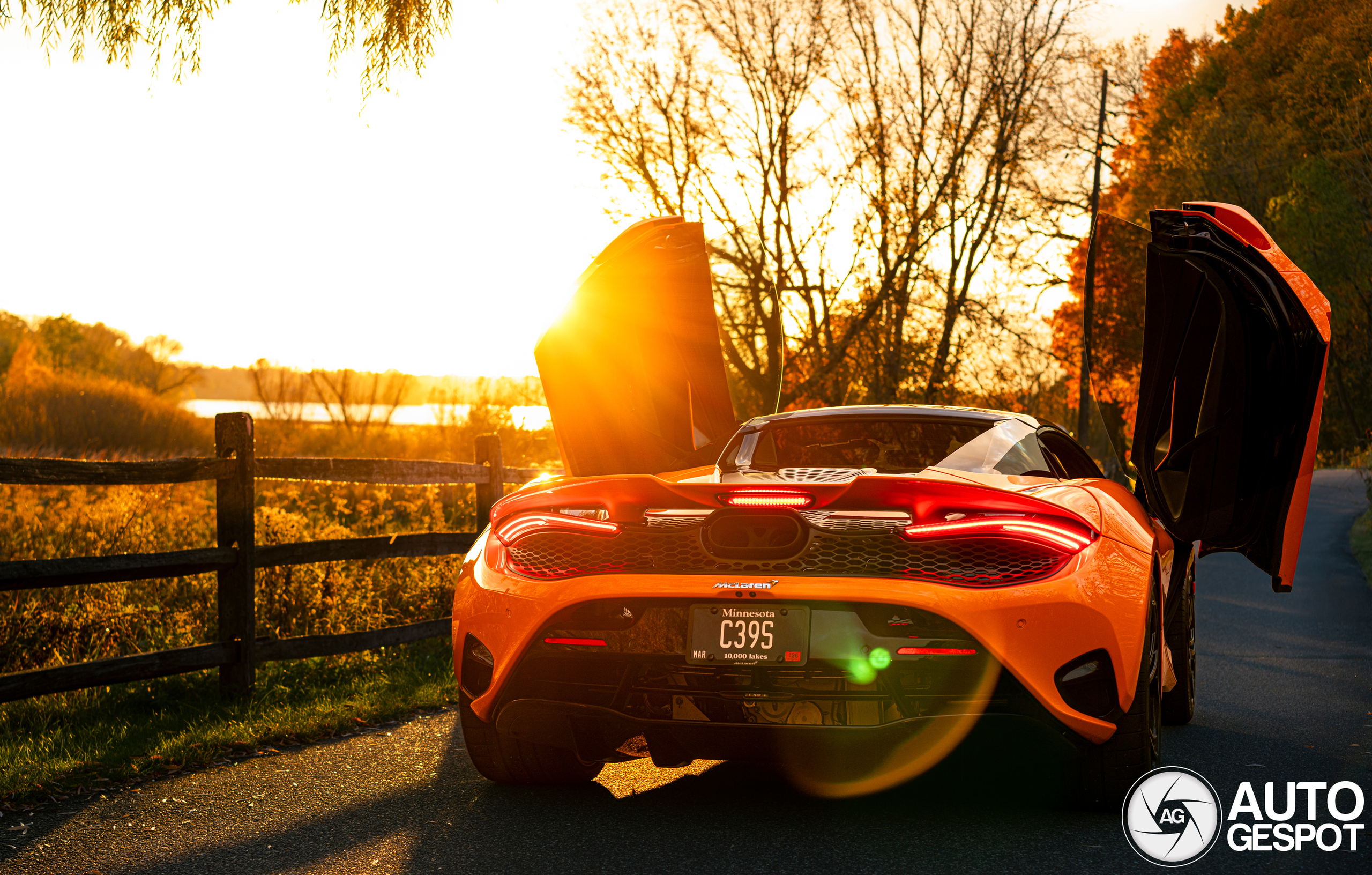 McLaren 750S Spider straalt in Papaya Spark