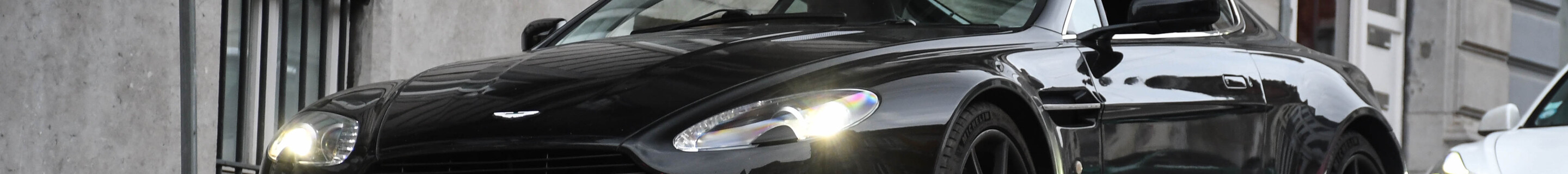 Aston Martin V8 Vantage