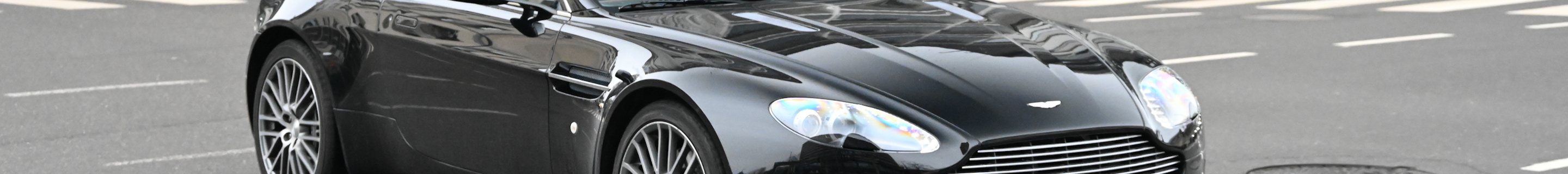 Aston Martin V8 Vantage