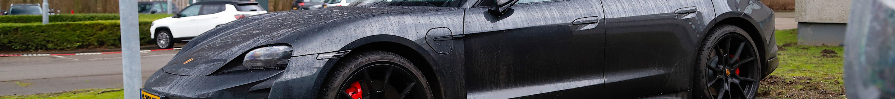 Porsche Taycan GTS Sport Turismo