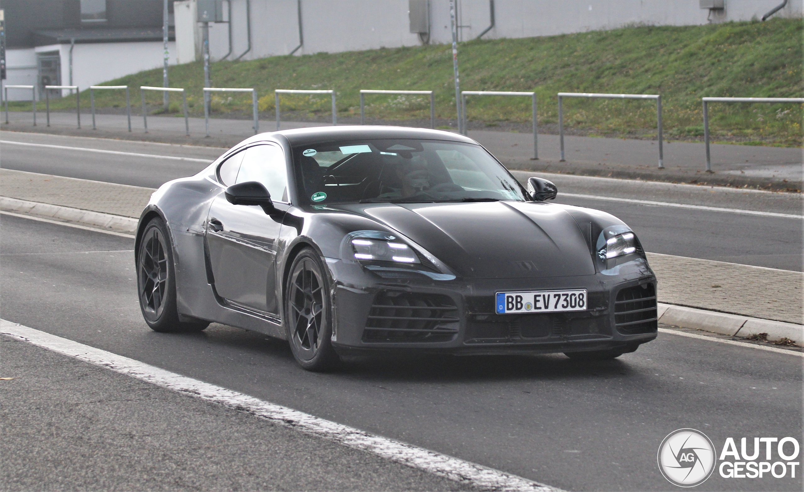Porsche 718 Cayman EV