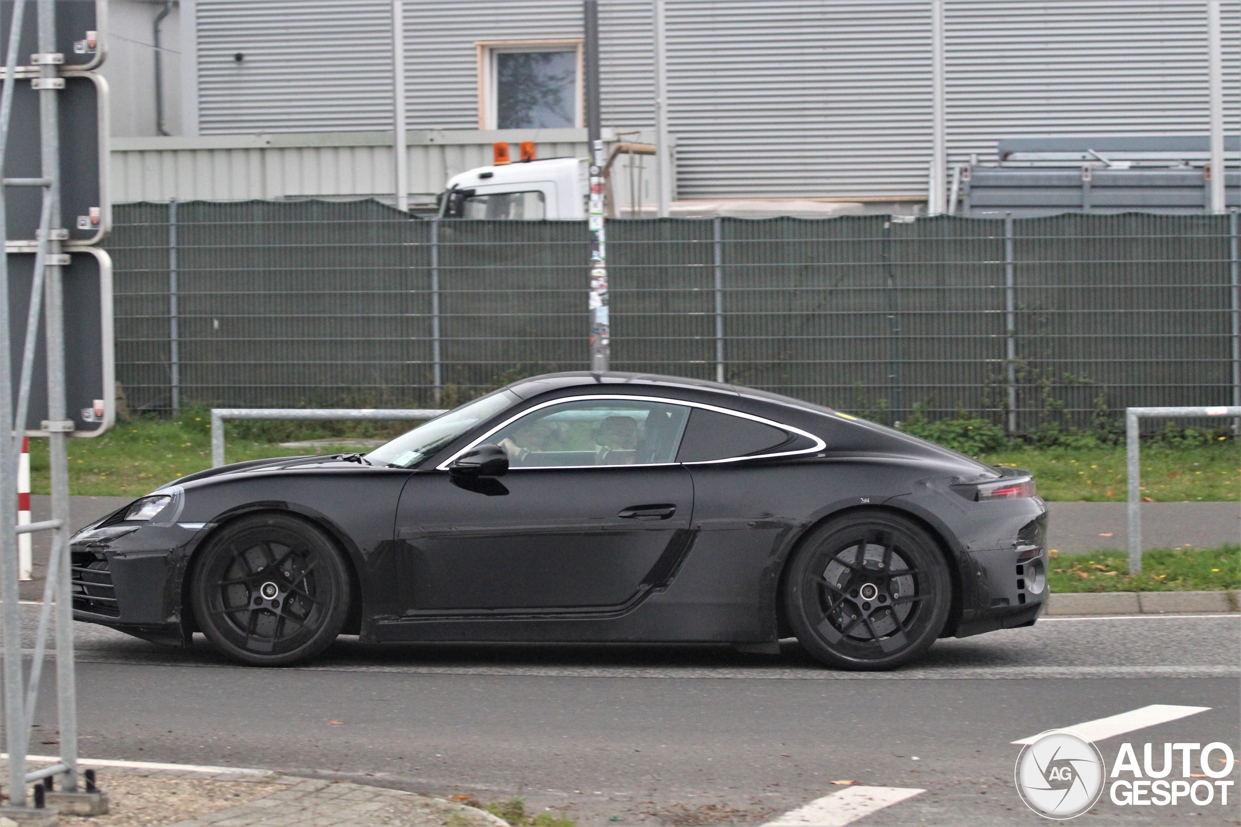 Porsche 718 Cayman EV