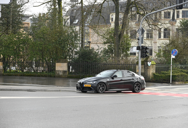 Alfa Romeo Giulia Quadrifoglio 2023