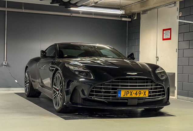 Aston Martin DB12