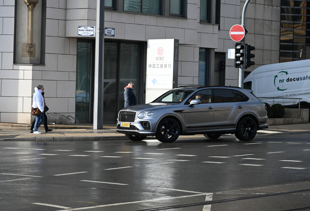 Bentley Bentayga Azure