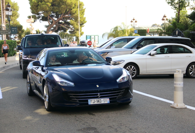 Ferrari GTC4Lusso T