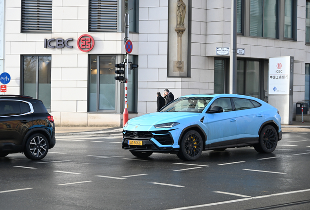 Lamborghini Urus