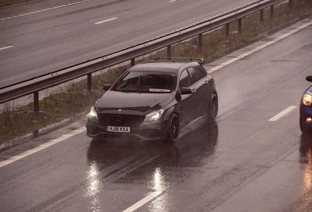 Mercedes-AMG A 45 W176 2015
