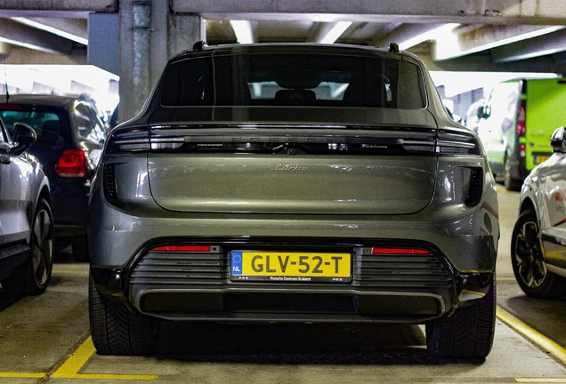 Porsche Macan EV Turbo