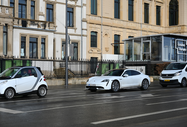 Porsche Taycan Turbo