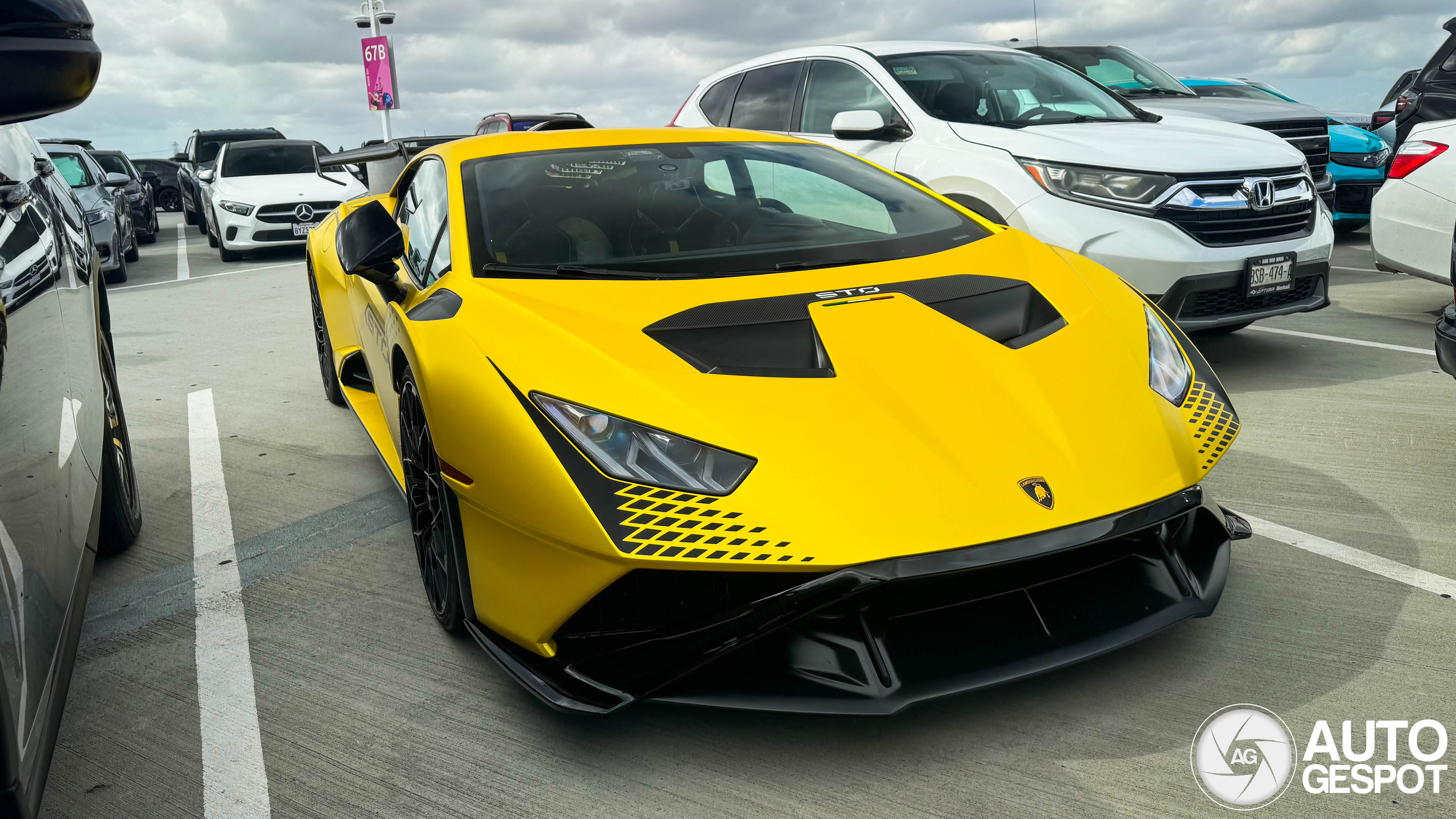 Lamborghini Huracán LP640-2 STO