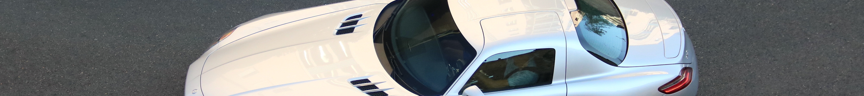 Mercedes-Benz SLS AMG