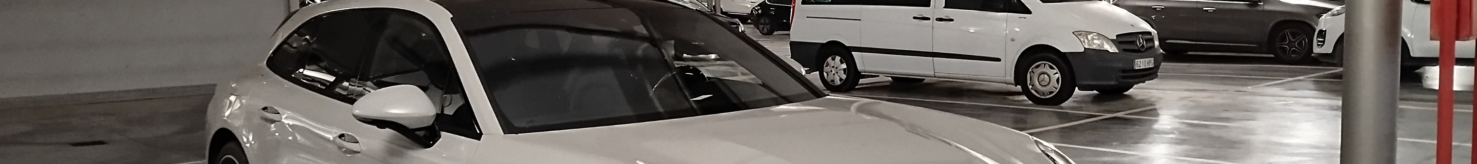 Porsche 971 Panamera Turbo S E-Hybrid Sport Turismo MkI