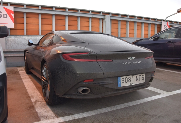 Aston Martin DB12