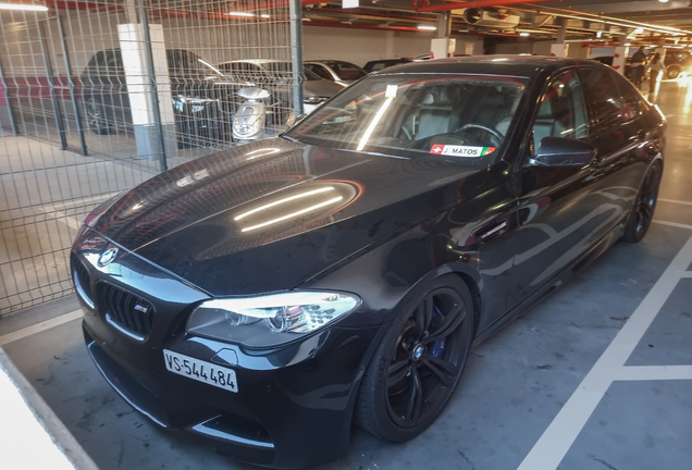 BMW M5 F10 2011