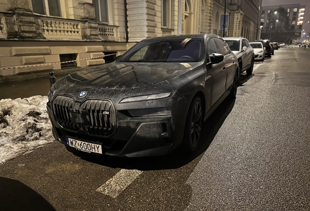 BMW M760e xDrive
