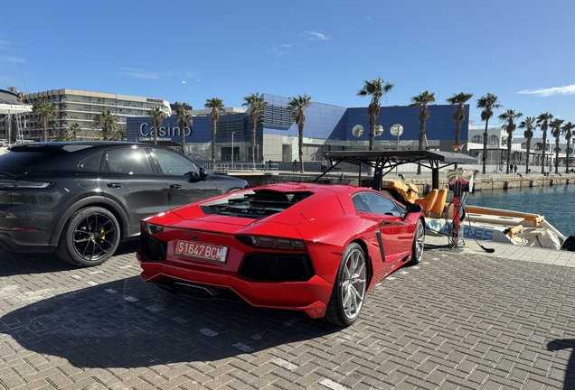 Lamborghini Aventador LP700-4