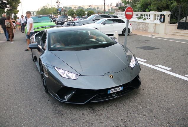 Lamborghini Huracán LP640-4 Performante
