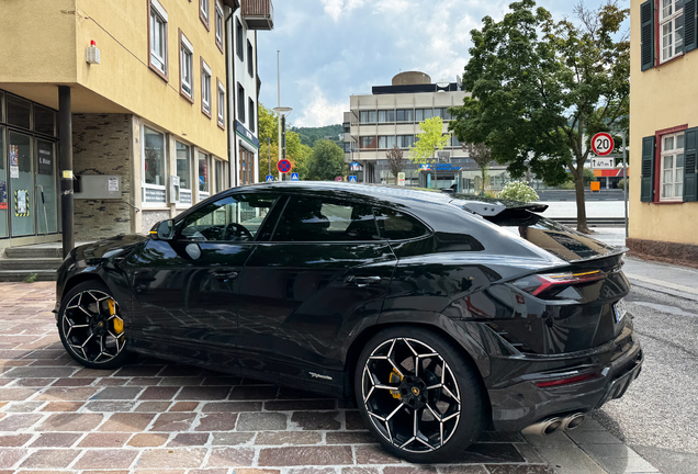 Lamborghini Urus Performante