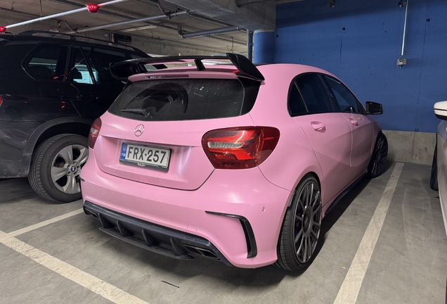 Mercedes-AMG A 45 W176 2015