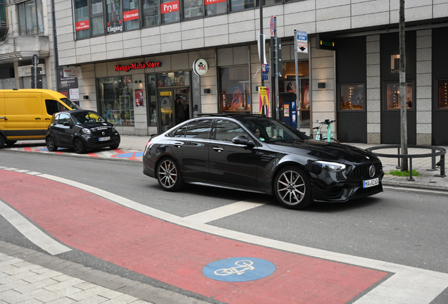 Mercedes-AMG C 63 S E-Performance W206
