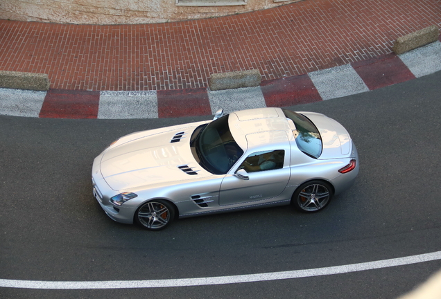 Mercedes-Benz SLS AMG